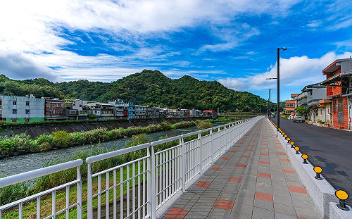 新北瑞芳龍川步道完工 基隆河畔好風光