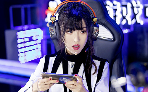 「李小姐警方在等妳」 Yumi吹響反攻號角 微博標記李靚蕾狠嗆