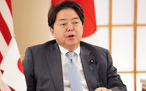 日外相時隔三年訪中「為了救人」 矢板明夫：中國誤解關係有所突破