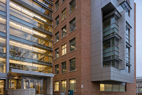 美國將「部分」解除男同志捐血限制