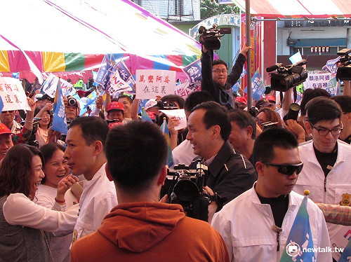 藍催票五年級生 朱：阿嬤盼沈默力量出來