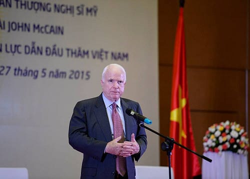 中國南海試飛爭議  麥凱恩酸歐巴馬管不了