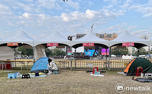 台南好Young跨年演唱遇低溫 黃偉哲呼籲民眾注意保暖