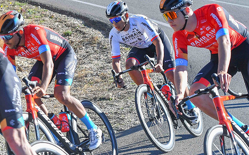 在巴林勝利車隊全新造情亮相 馮俊凱換穿台灣冠軍衫出征