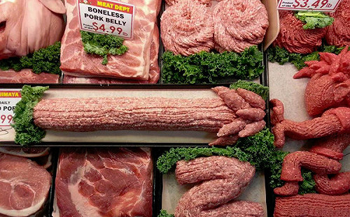 連第一夫人都吐槽肉很貴 拜登坦承 : 「高物價是個令人沮喪的話題」