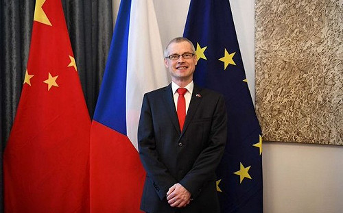 捷克駐中國大使挺北京冬奧 秒接外長電話勒令閉嘴