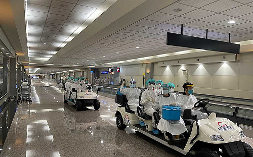 落地採檢已96人確診！明入境高峰4千人返台  指揮中心坦言：邊境壓力大