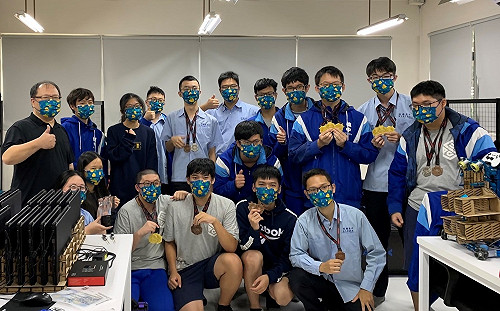 新北創新加速器發光 板高MAKEX機器人賽勇奪冠亞軍