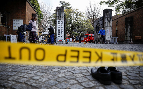 疑有私人恩怨！日本17歲少年持刀闖東大砍人 釀1重傷、2輕傷
