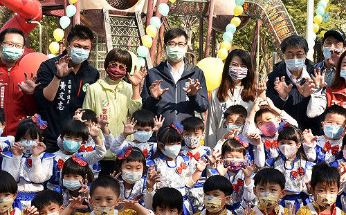 凹子底森林公園遊戲場啟用 陳其邁：今年共融公園將增至64處