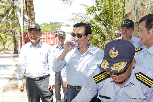 馬英九登太平島 國發會民調：62%認同