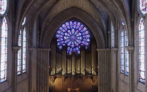 風華再現！HTC完成巴黎聖母院數位重現計畫