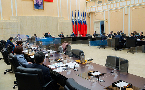 還沒到與病毒共存？蘇貞昌：擴大匡列和篩檢