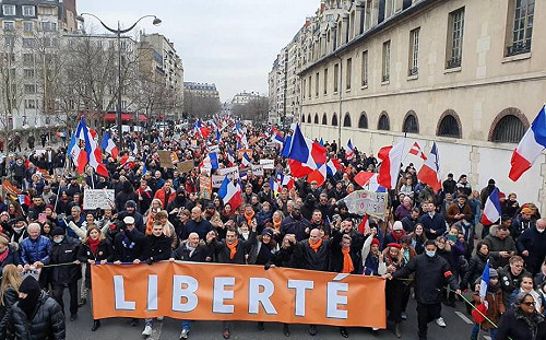疫苗通行證24日上路  法國各地3.8萬人上街抗議