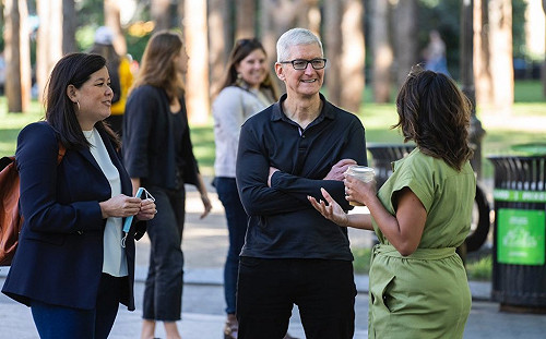 蘋果執行長庫克被女狂粉跟蹤一年！蘋果：已申請限制令