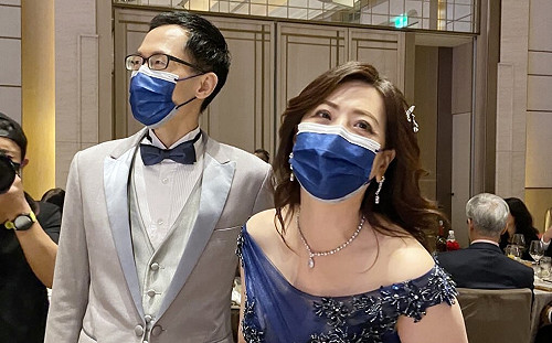 外交部發言人升格人妻 與台大教授共結連理