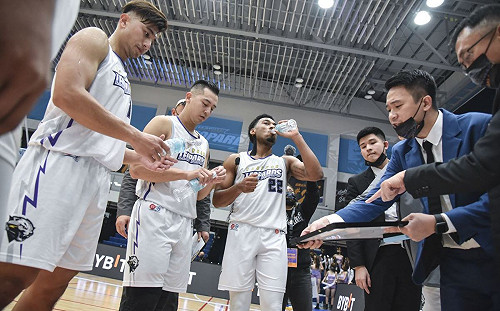 洋將吉倫抱走Logo shot獎金5000元