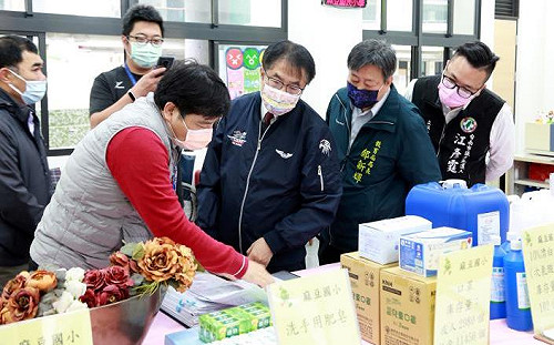 迎戰開學日！ 黃偉哲：老師98%以上已打完兩劑疫苗