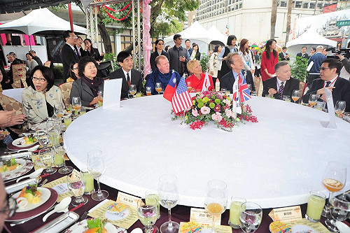 高雄鮮明城市特色  國際午宴展現