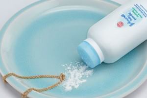 美國嬌生爽身粉被告致癌  判賠7200萬美元