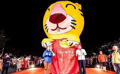 2022新北市平溪天燈節超萌「福虎」造型主燈 暖心登場