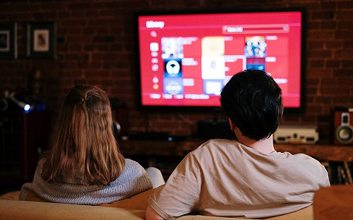 情侶追劇3大NG行為 當心另一半抓狂