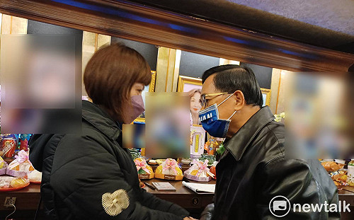 獨家》陳水扁北上赴志工靈堂致哀 家屬感動：有情有義的總統！