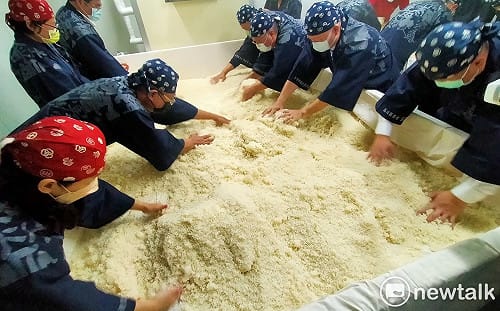 台灣農創股東體驗製麴 黃景建：讓農會與農業再升級！