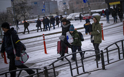 協助烏克蘭難民 外交部透過財團法人開賑濟專戶即日起接受捐款