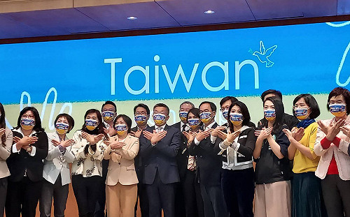 與梵蒂岡同步  台灣透過羅馬烏克蘭教堂援贈難民