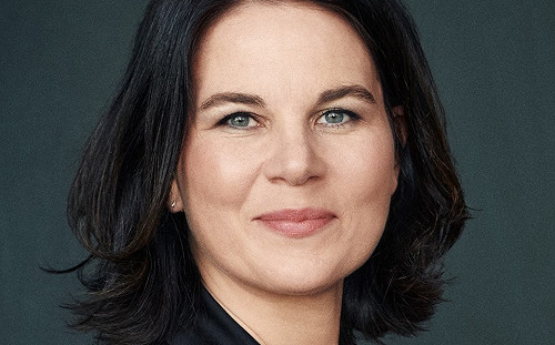 ｢普丁毀了和平對話｣德外長：與俄國談判已無意義 應擴大軍援烏克蘭