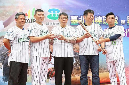 老謝給柯文哲建議：別因外面壓力改變自己