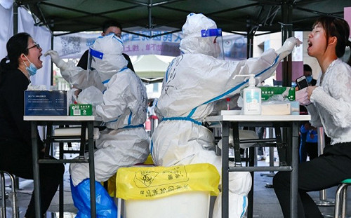 中國再爆疫情多處封城 自測劑業者曝此刻心情｢哇哈哈哈哈哈｣被罵翻