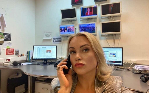 俄反戰女編輯罰8千獲釋 勇闖新聞直播抗議恐被關15年!馬克宏願協助