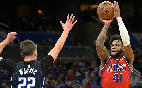 活塞前鋒10三分砍51分　平隊史紀錄