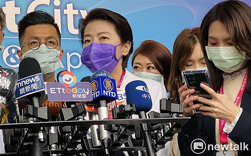 智慧城市論壇1外賓確診 黃珊珊：匡列同團8人居家隔離