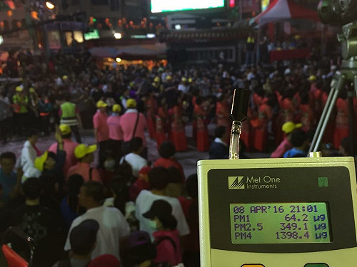 大甲媽遶境PM2.5紫爆20倍 影像社運者「找藍天」