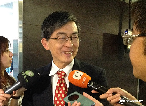 病後首現身 魏國彥：辭職一事尊重立院決定