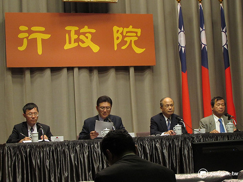 政院開放網路賣酒  超商交貨先驗身分證