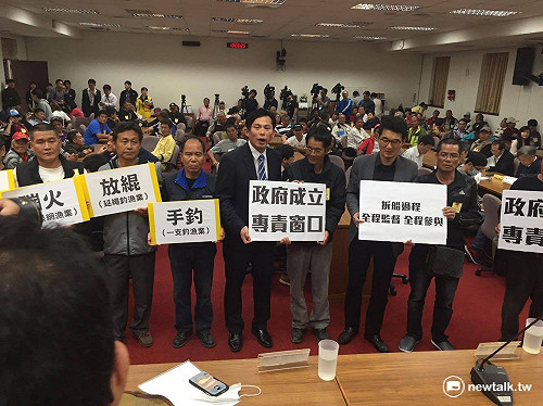 德翔漏油嚴重  環署：預計5月初清理完成