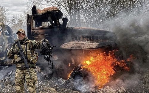 上帝也生氣! 牧師拿起槍當志願營指揮官 烏克蘭18到70歲民眾英勇上前線