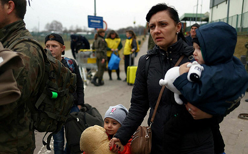 父親被俄軍槍殺 不去俄羅斯孤兒院就得死! 12歲女孩成俄資訊戰棋子