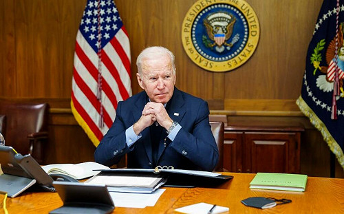 拜登釋出戰略儲油緩解民生壓力 稱普丁「自我隔離」還下令軟禁幕僚