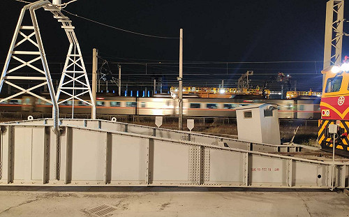 電力恢復台鐵通車  高市府宣布前進指揮中心解散