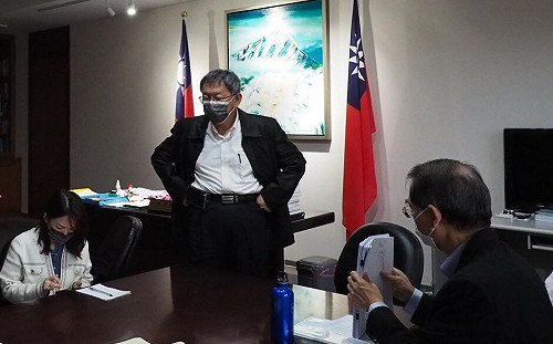 雙北戰中央/左嗆陳時中、右槓蘇貞昌！柯文哲聲量創近一個月新高