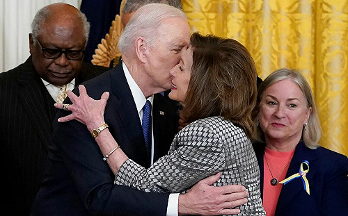 裴洛西「技術性」新冠確診?  中媒再嗆 : 該治的是「反華偏執症」