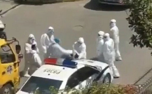 對抗疫情還是對抗人民?湖南派裝甲車「武裝巡邏」要「嚴肅處置」「衝卡」者