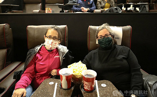 華府包場播時代革命 蕭美琴邀美官員共賞挺香港