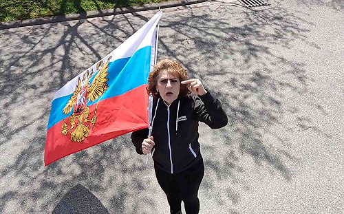 德國挺俄人士組車隊繞行示威  駐德烏克蘭大使：羞恥的遊行