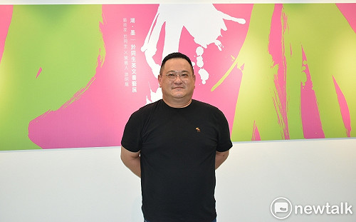 「潮‧墨─於同生英文書藝展IV」登場 傳統書法賦予英文單字新符號意義